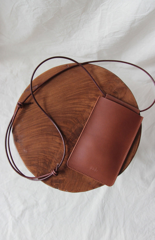 Leather phone sling brown