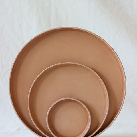 Round leather tray nude