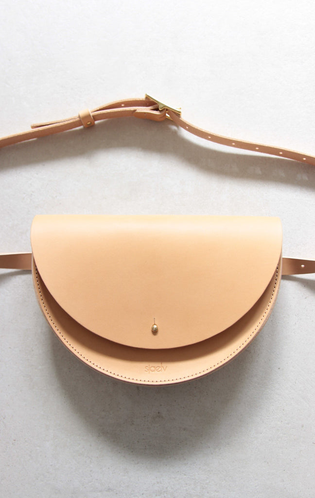 Belt bag nude